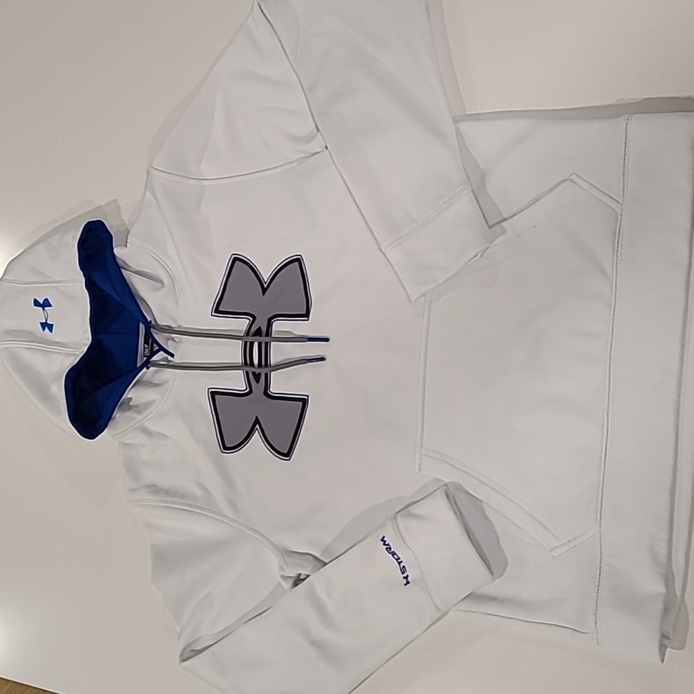 Under Armour Hoodie